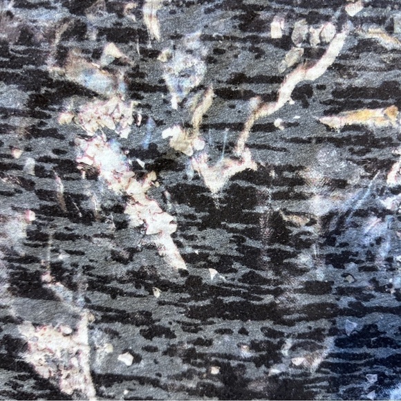 Elvis Laskin abstract long sleeved black, white & gray size small top - Picture 12 of 13